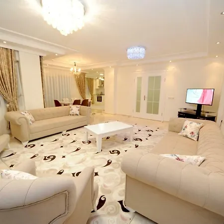 فيلة Lux White